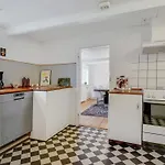 Ilsa - 9-8km From The Sea By Interhome