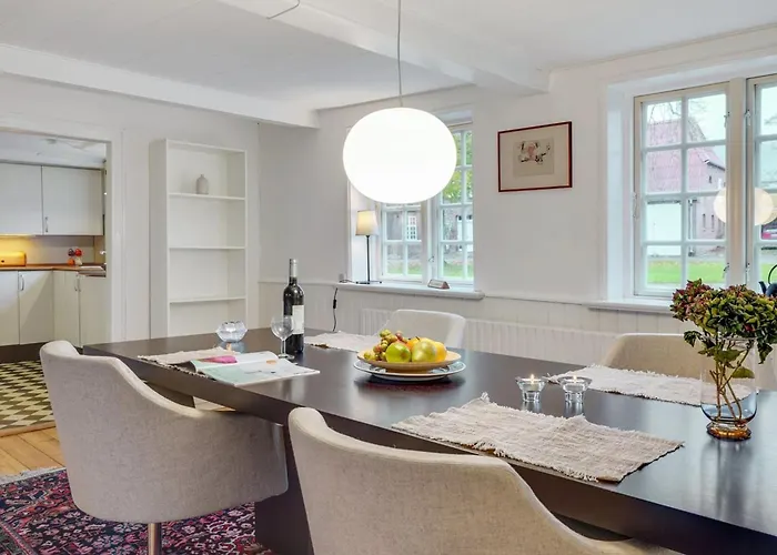 Ilsa - 9-8km From The Sea By Interhome