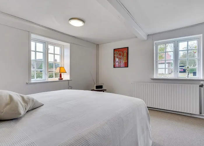 Ilsa - 9-8km From The Sea By Interhome