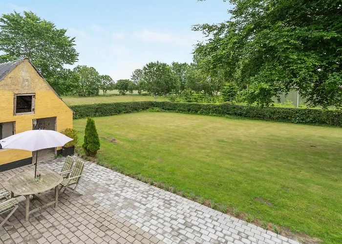 Ilsa - 9-8km From The Sea By Interhome